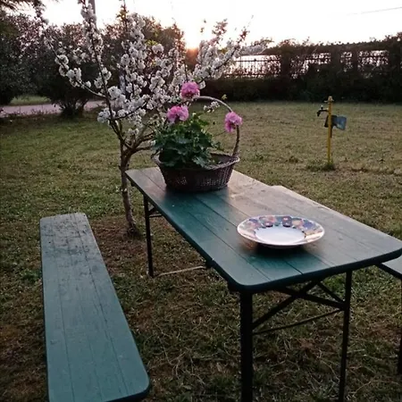 La Dimora Di Nonno Nuccio بيت ضيافة *
